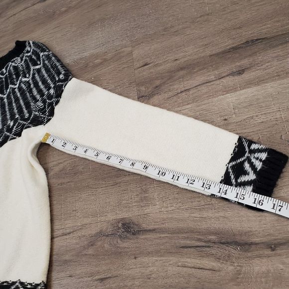 Talbots Fair Isle Wool Blend Crewneck Sweater Sz M Petite Ivory Black - Picture 8 of 10